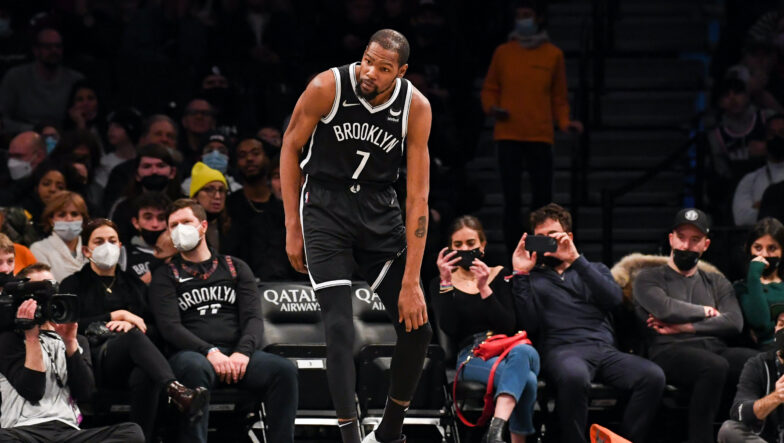 Kevin Durant左膝韌帶扭傷，預料最少要休養4至6個星期 (圖片：NBA；Dennis Schneidler-USA TODAY Sports)