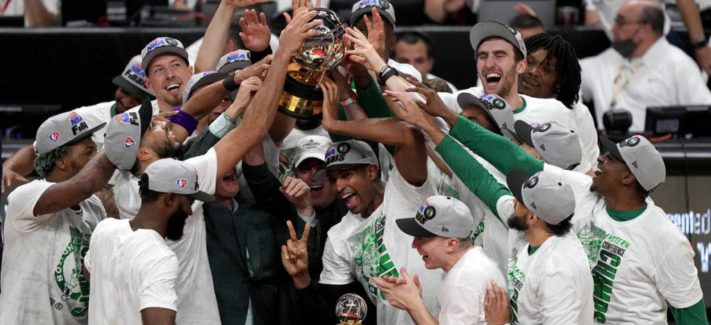 Celtics在Game 7擊敗Heat，贏得東岸冠軍。